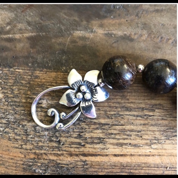Silpada Bronzite & Silver Flower Bracelet - Picture 2 of 7